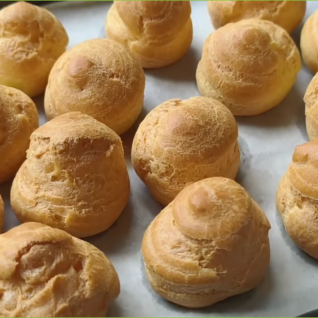 Homemade Cream Puffs - Sugar Spun Run